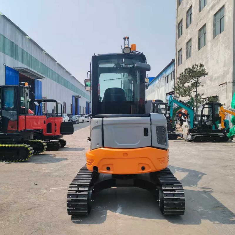 เครื่องขุดขนาดกะทัดรัด