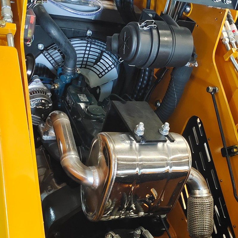 รถตักตีนตะขาบ รถตักล้อยาง