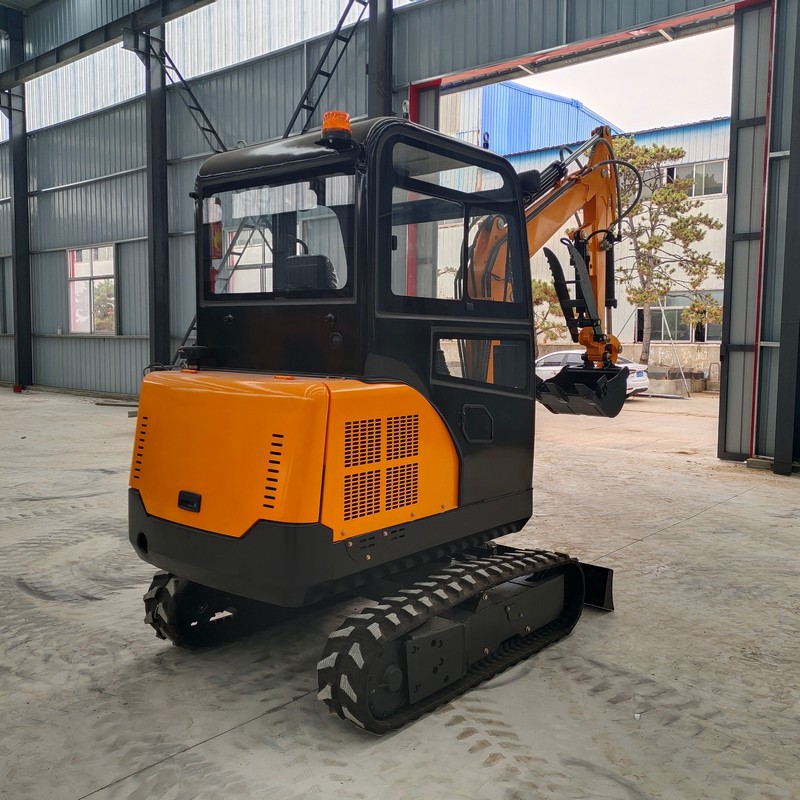 รถขุดขนาด 1.7 ตัน