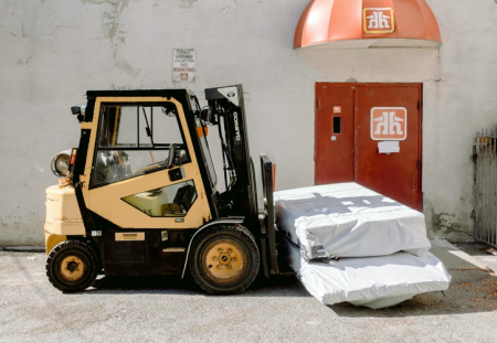 การส่งออกรถยก