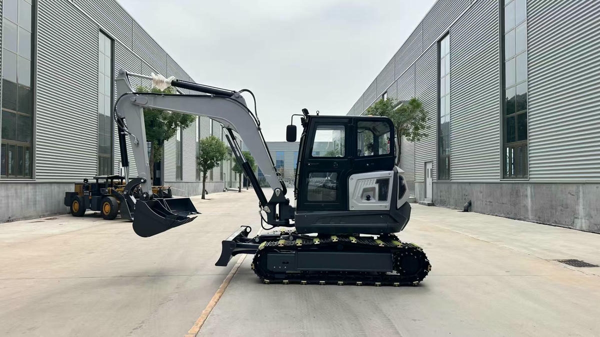 ช่างขุดสวนตัวน้อย